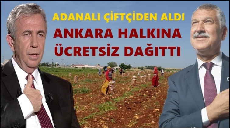 &Ccedil;ift&ccedil;iden aldı, halka &uuml;cretsiz dağıttı...