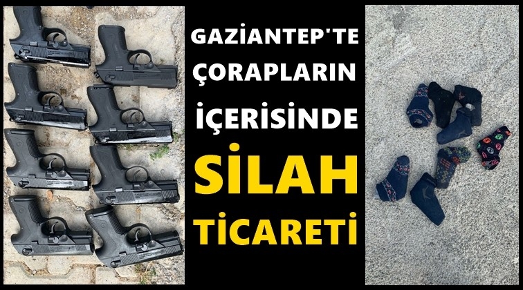 &Ccedil;orap i&ccedil;erisinde silah sevkiyatı!..