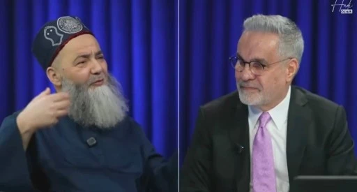 C&uuml;bbeli Ahmet, Akın G&uuml;rlek'i &ouml;vd&uuml;, İmamoğlu'nu hedef aldı!