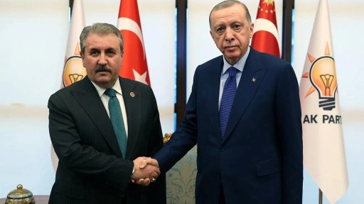 Cumhur İttifakı ortağından erken seçim açıklaması: Tarih verdi, 'ihtimali yüksek' dedi