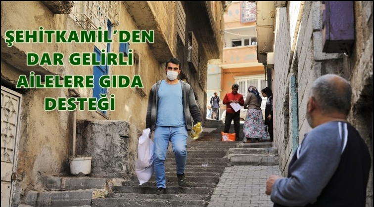 Dar gelirli ailelere gıda yardımı s&uuml;r&uuml;yor