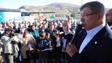 Davutoğlu seçim startını memleketi Konya’dan verdi