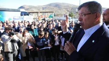 Davutoğlu se&ccedil;im startını memleketi Konya&rsquo;dan verdi