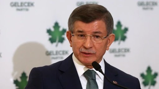 Davutoğlu siyaseti bıraktı, Gelecek Partisi'ni feshetti!
