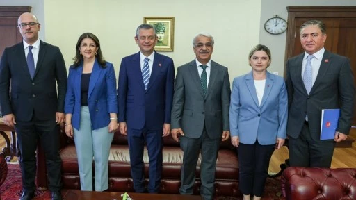 DEM Parti heyeti CHP lideri Özgür Özel ile görüştü