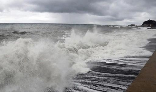 Deniz ulaşımına dikkat! Meteoroloji'den kuvvetli fırtına uyarısı!