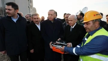 Depremler sürerken Erdoğan Kahramanmaraş'ta temel attı