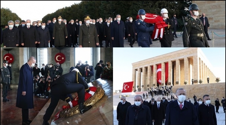 Devlet erkanı Anıtkabir'de...
