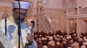 Diyanet'in cuma hutbesinde Cumhuriyet ve Atat&uuml;rk yine yok!