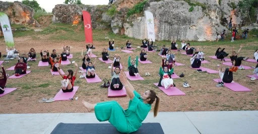 D&uuml;l&uuml;k&rsquo;te Yoga Buluşması ilgi g&ouml;rd&uuml; 