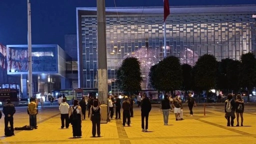 'Duran Adam' eyleminde gözaltına alınan 19 genç hakkında dava açıldı
