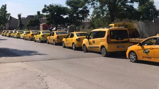 Edirne'de toplu ulaşım ve ticari taksi şoförlerine şort giyme yasağı