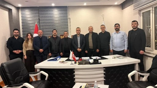 Eğitim camiasına taze g&uuml;&ccedil;: Eğitim Neferleri Sendikası