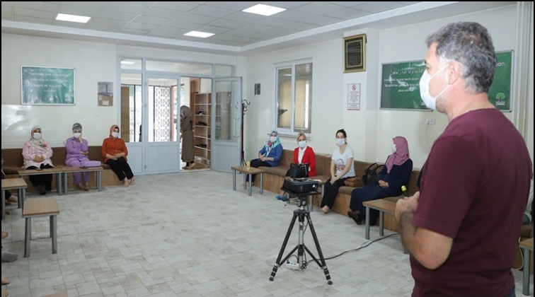 &lsquo;En İyi Narkotik Polisi Anne&rsquo; semineri...