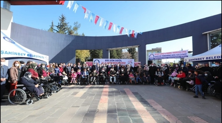 Engelli vatandaşlara 136 tekerlekli sandalye...
