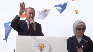 Erdoğan: Birilerinin kongresi gibi sandalyeler havada uçuşmuyor