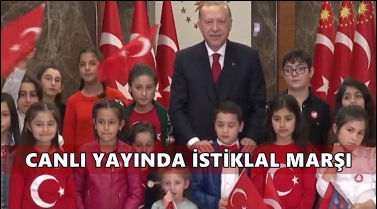 Erdoğan, &ccedil;ocuklarla İstikl&acirc;l Marşı'nı s&ouml;yledi