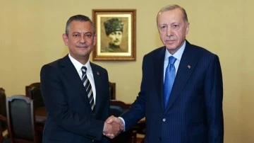 Erdoğan'dan 18 yıl sonra CHP'ye ziyaret