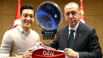 Erdoğan&rsquo;dan Mesut &Ouml;zil&rsquo;e 31 bin TL'lik &ouml;zel saat...