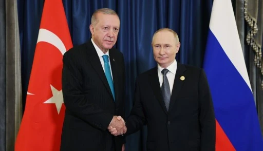 Erdoğan'dan Putin'e: En yakın zamanda sizi ülkemize bekliyoruz
