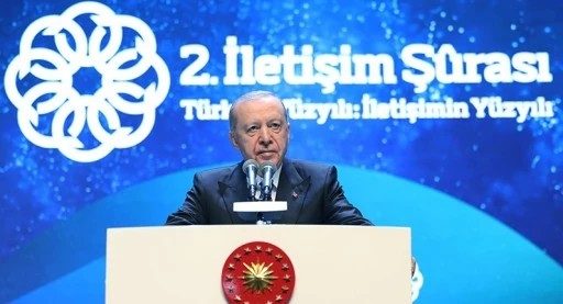 Erdoğan: Kimlerin kimlerle hangi &ccedil;arpık ilişkiler i&ccedil;inde olduğu ortaya &ccedil;ıkıyor
