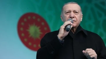 Erdoğan, komutanların kendisini alkışlamasını savundu!