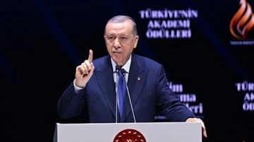 Erdoğan, sosyal medyayı hedef aldı!