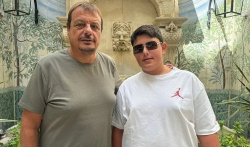 Ergin Ataman'ın oğlu Sarp Ataman'dan maç sonu paylaşımı! 'Çöpte huzurlu bir akşam geç