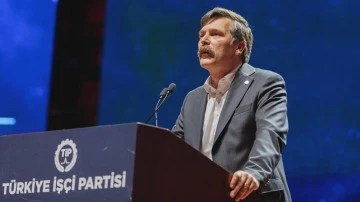 Erkan Baş: Bir oy Kılı&ccedil;daroğlu'na, bir oy TİP'e...