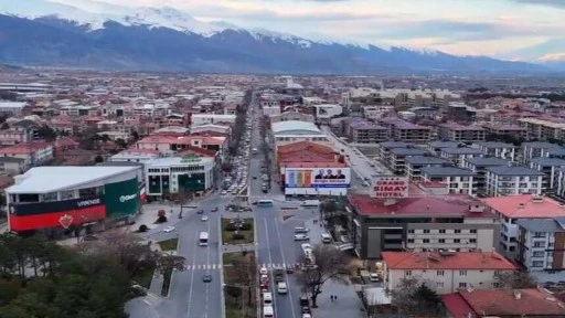 Erzincan'da 4.9 b&uuml;y&uuml;kl&uuml;ğ&uuml;nde deprem