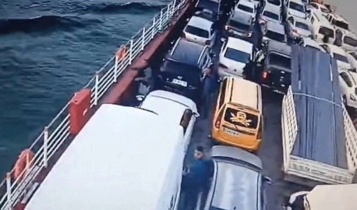 Faciadan dönüldü... Feribottan baraja atladı!