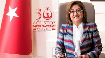 Fatma Şahin, 30 Ağustos Zafer Bayramı'nı kutladı