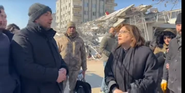 Fatma Şahin'den depremzedeye: Her şerde bir hayır vardır!