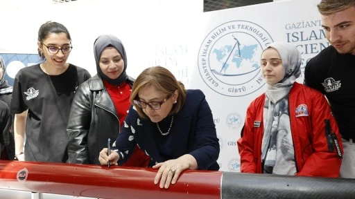 Fatma Şahin'den GİBT&Uuml; teknoloji takımlarına tam not