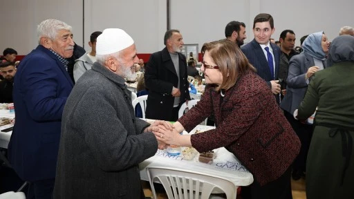 Fatma Şahin, Oğuzeli'nde iftar programına katıldı