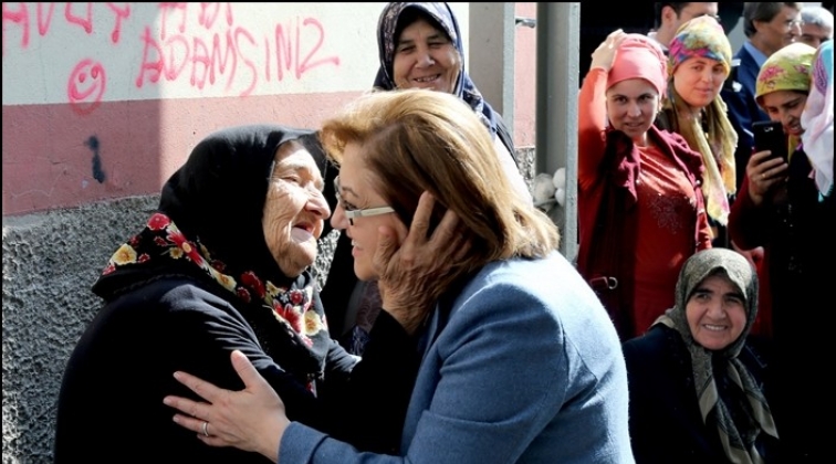 Fatma Şahin, sorun dinledi