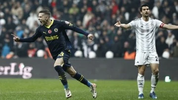 Fenerbahçe derbide Beşiktaş'ı devirdi liderliği geri aldı