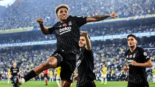 Fenerbahçe, derbide yine kaybetti! Şampiyonluk şansını mucizelere bıraktı!