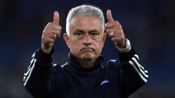 Fenerbahçe, Jose Mourinho ile sözleşme imzaladı