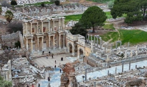Festival bu yıl Efes Antik Tiyatrosu'nda düzenlenecek: Opera ve bale rüzgarı
