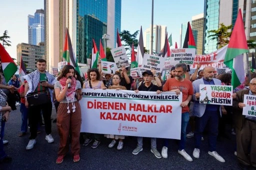 Filistin Eylem Komitesi'nden İsrail'in İstanbul Başkonsolosluğu önünde protesto
