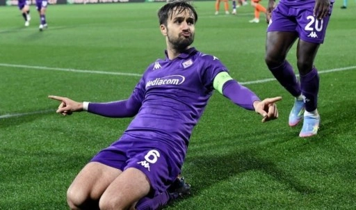 Fiorentina yarı final bileti aldı: Albert Riera'yı üzdü!