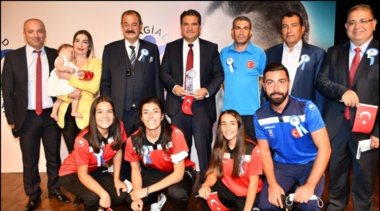 GAGİAD&rsquo;tan&nbsp;Polisg&uuml;c&uuml;&rsquo;ne başarı &ouml;d&uuml;l&uuml;...