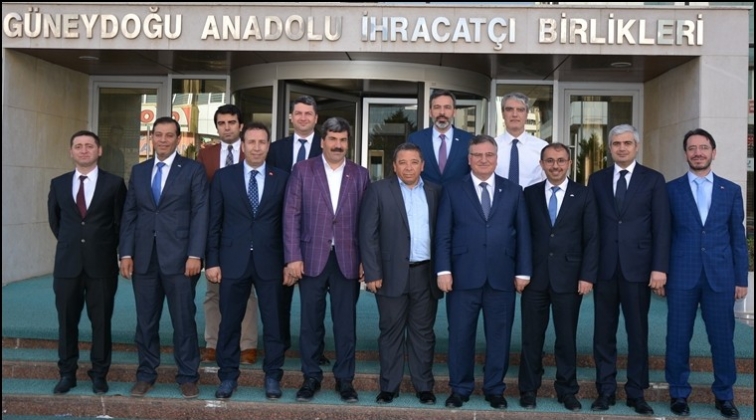 GAHİB&rsquo;ten&nbsp;Halı Tasarım &ouml;ğrencilerine burs