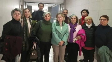 Gazeteci Seyhan Avşar'a yurt dışına çıkış yasağı