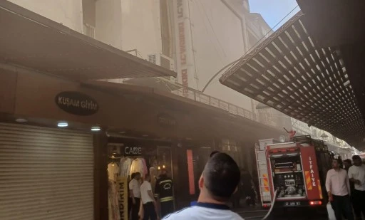 Gaziantep'te iş yerinde yangın paniği...