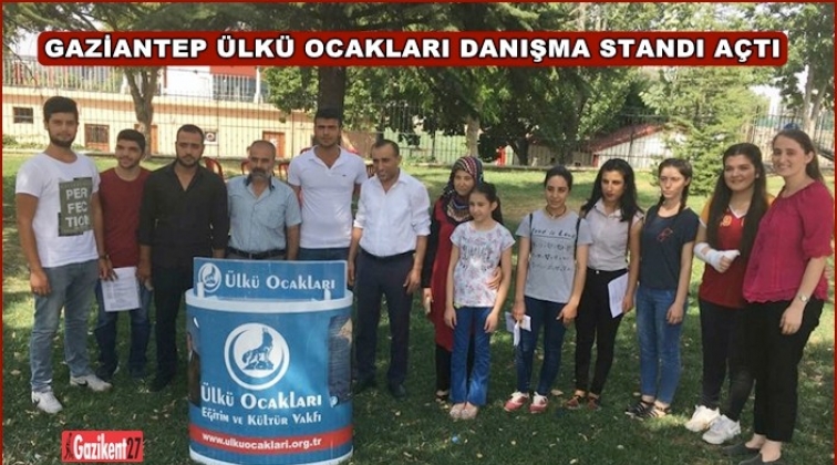 Gaziantep Üniversitesi önüne danışma standı açtılar