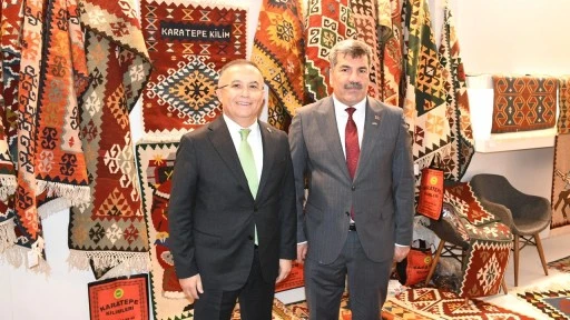 Gaziantep Valisi Kemal &Ccedil;eber: İstanbul Halı Fuarı Gaziantep&rsquo;in g&uuml;c&uuml;n&uuml; ortaya koyuyor
