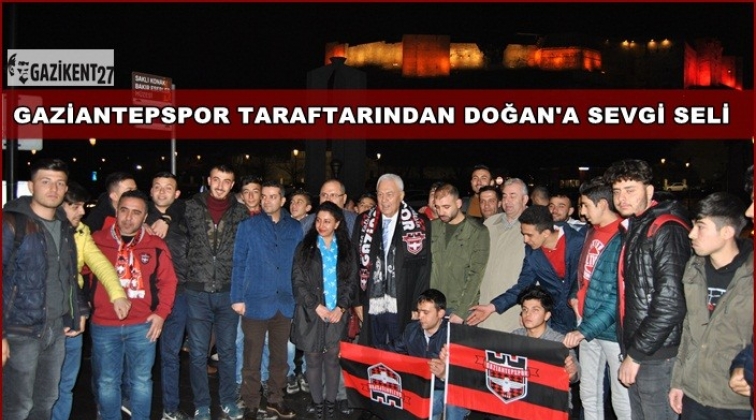 Gaziantepsporlu taraftarlardan Doğan&rsquo;a s&uuml;rpriz