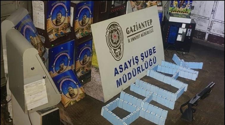 Gaziantep'te oyun makinesine 3 g&ouml;zaltı